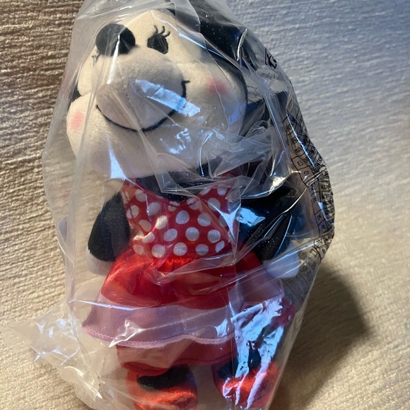 Disney Minnie Mouse NuiMOs and Color me Courtney dress set - Picture 5 of 6